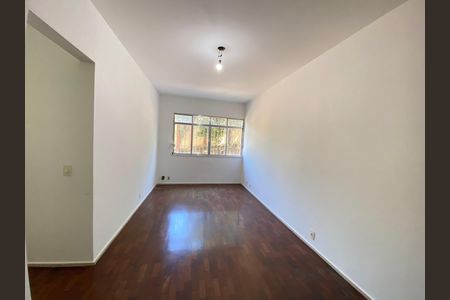 Apartamento à venda com 75m², 3 quartos e 1 vaga Apartamento à venda com 75m², 3 quartos e 1 vagaSala