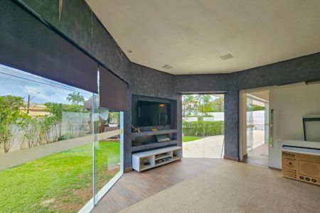 Casa de condomínio para alugar com 1000m², 5 quartos e 9 vagasSala 2