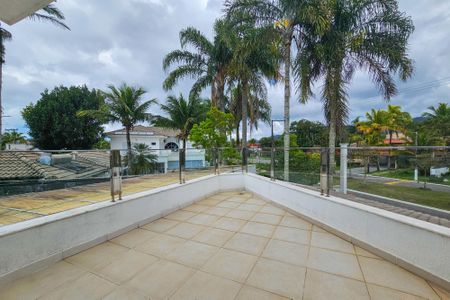 Casa de condomínio para alugar com 1000m², 5 quartos e 9 vagasVaranda da Suíte 4