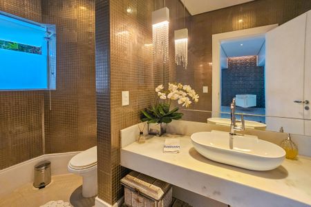 Casa de condomínio para alugar com 1000m², 5 quartos e 9 vagasBanheiro Social