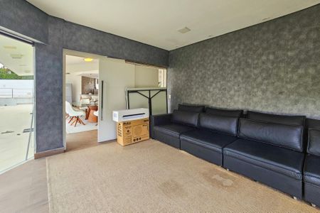 Casa de condomínio para alugar com 1000m², 5 quartos e 9 vagasSala 2