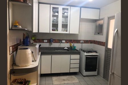Apartamento à venda com 67m², 2 quartos e 1 vaga Apartamento à venda com 67m², 2 quartos e 1 vagaCozinha