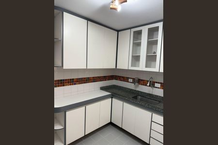 Cozinha de apartamento à venda com 2 quartos, 67m² em Vila Gomes, São Paulo