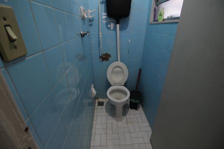 Casa para alugar com 360m², 6 quartos e 2 vagasBanheiro de Serviço