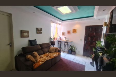 Sala  de apartamento à venda com 2 quartos, 43m² em Jardim Bom Clima, Guarulhos
