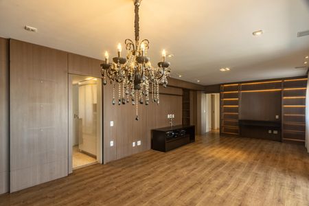 Apartamento à venda com 120m², 2 quartos e 3 vagas Apartamento à venda com 120m², 2 quartos e 3 vagasSala