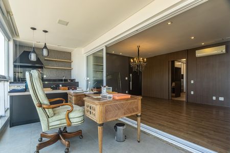 Apartamento à venda com 120m², 2 quartos e 3 vagas Apartamento à venda com 120m², 2 quartos e 3 vagasVaranda Gourmet