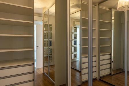 Apartamento à venda com 120m², 2 quartos e 3 vagas Apartamento à venda com 120m², 2 quartos e 3 vagasSuíte 1