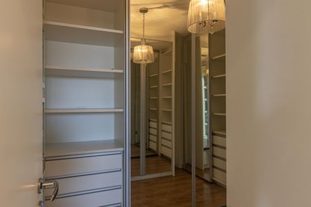 Apartamento à venda com 120m², 2 quartos e 3 vagas Apartamento à venda com 120m², 2 quartos e 3 vagasSuíte 1