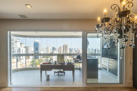 Apartamento à venda com 120m², 2 quartos e 3 vagas Apartamento à venda com 120m², 2 quartos e 3 vagasSala