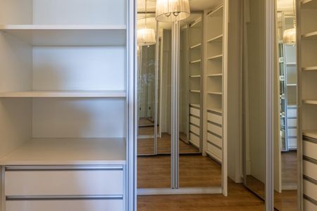 Apartamento à venda com 120m², 2 quartos e 3 vagas Apartamento à venda com 120m², 2 quartos e 3 vagasSuíte 1