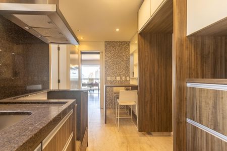 Apartamento à venda com 120m², 2 quartos e 3 vagas Apartamento à venda com 120m², 2 quartos e 3 vagasCozinha