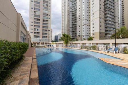 Apartamento à venda com 82m², 3 quartos e 1 vaga Apartamento à venda com 82m², 3 quartos e 1 vagaÁrea comum - Piscina
