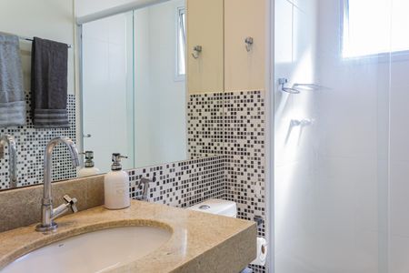 Apartamento à venda com 82m², 3 quartos e 1 vaga Apartamento à venda com 82m², 3 quartos e 1 vagaBanheiro