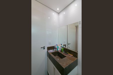 Apartamento à venda com 132m², 3 quartos e 2 vagasBanheiro da Suíte 3 