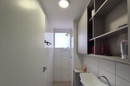 Banheiro Social de apartamento à venda com 2 quartos, 44m² em Parque Bristol, São Paulo
