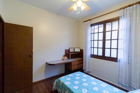 Casa para alugar com 341m², 4 quartos e 5 vagas Casa para alugar com 341m², 4 quartos e 5 vagasQuarto 2