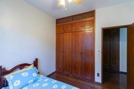 Casa para alugar com 341m², 4 quartos e 5 vagas Casa para alugar com 341m², 4 quartos e 5 vagasQuarto 2