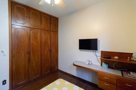 Casa para alugar com 341m², 4 quartos e 5 vagas Casa para alugar com 341m², 4 quartos e 5 vagasQuarto 1