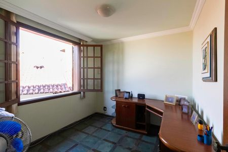 Casa para alugar com 341m², 4 quartos e 5 vagas Casa para alugar com 341m², 4 quartos e 5 vagasQuarto 3