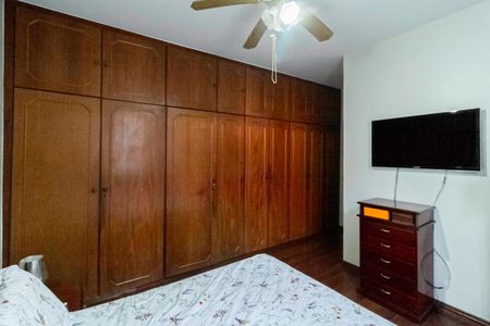 Casa para alugar com 341m², 4 quartos e 5 vagas Casa para alugar com 341m², 4 quartos e 5 vagasSuíte