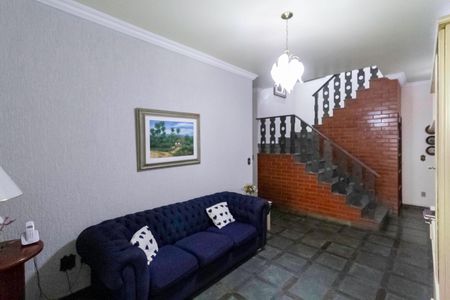 Casa para alugar com 341m², 4 quartos e 5 vagas Casa para alugar com 341m², 4 quartos e 5 vagasSala 2