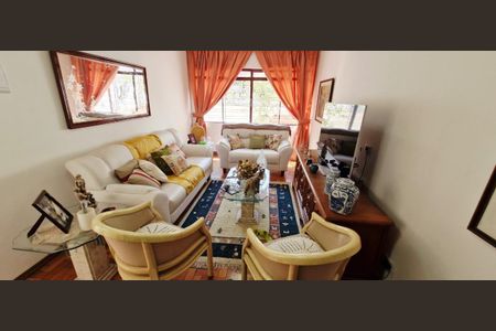 Casa à venda com 154m², 3 quartos e 2 vagas Casa à venda com 154m², 3 quartos e 2 vagasFoto 06