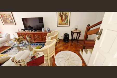 Casa à venda com 154m², 3 quartos e 2 vagas Casa à venda com 154m², 3 quartos e 2 vagasFoto 09