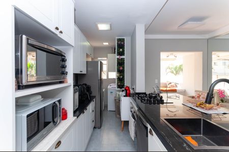 Apartamento à venda com 62m², 1 quarto e 1 vagaSala/Cozinha