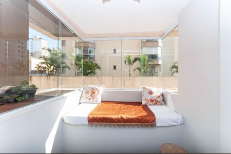Apartamento à venda com 62m², 1 quarto e 1 vagaVaranda da Sala