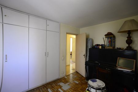 Apartamento à venda com 122m², 3 quartos e 1 vagaQuarto 2