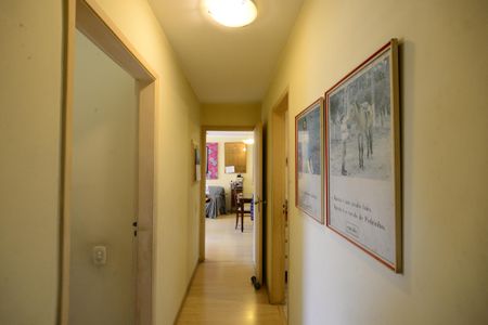 Apartamento à venda com 122m², 3 quartos e 1 vagaCorredor