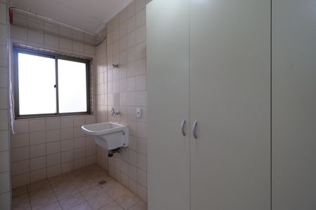 Apartamento para alugar com 92m², 3 quartos e 1 vagaÁrea de Serviço