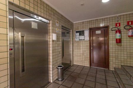 Apartamento à venda com 50m², 2 quartos e 1 vagaÁrea comum - Elevadores