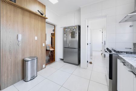 Apartamento para alugar com 130m², 3 quartos e 2 vagas Apartamento para alugar com 130m², 3 quartos e 2 vagasCozinha