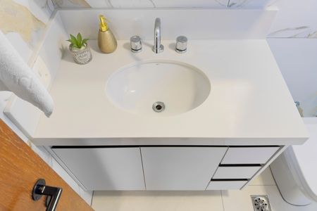 Apartamento para alugar com 130m², 3 quartos e 2 vagas Apartamento para alugar com 130m², 3 quartos e 2 vagasBanheiro da Suíte