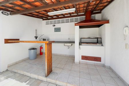 Apartamento para alugar com 130m², 3 quartos e 2 vagas Apartamento para alugar com 130m², 3 quartos e 2 vagasÁrea comum - Churrasqueira