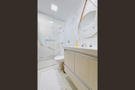 Apartamento para alugar com 130m², 3 quartos e 2 vagas Apartamento para alugar com 130m², 3 quartos e 2 vagasBanheiro
