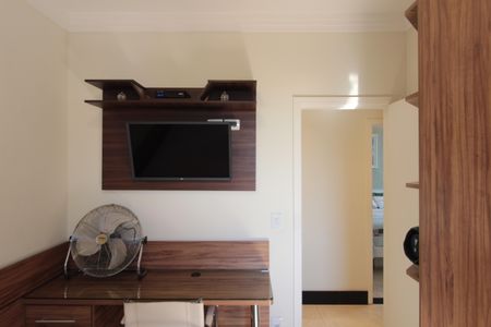 Apartamento à venda com 170m², 3 quartos e 2 vagasQuarto 2