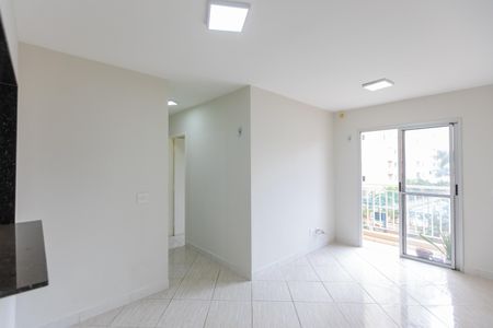 Apartamento à venda com 55m², 2 quartos e 1 vaga Apartamento à venda com 55m², 2 quartos e 1 vagaSala