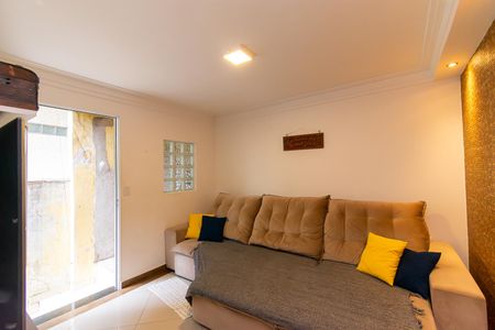 Sala de casa à venda com 5 quartos, 134m² em Parque Residencial Oratorio, São Paulo