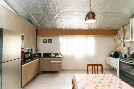 Casa à venda com 134m², 5 quartos e 2 vagasCozinha