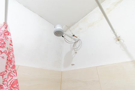 Casa à venda com 134m², 5 quartos e 2 vagasCasa 3 - Banheiro