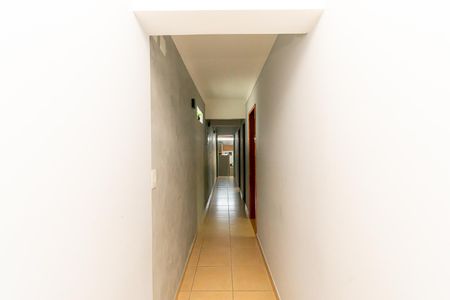 Casa à venda com 134m², 5 quartos e 2 vagasCorredor