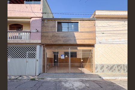 Casa à venda com 134m², 5 quartos e 2 vagasFachada