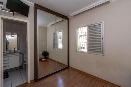 Quarto 2 de apartamento para alugar com 2 quartos, 65m² em Castelo, Belo Horizonte