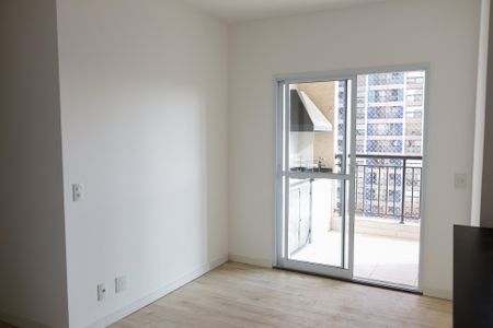 Sala de apartamento à venda com 2 quartos, 53m² em City Bussocaba, Osasco