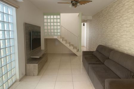 Sala de Estar de casa à venda com 4 quartos, 250m² em Jardim Monte Kemel, São Paulo