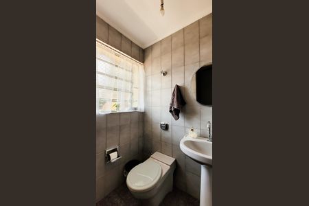 Casa à venda com 997m², 5 quartos e 8 vagas Casa à venda com 997m², 5 quartos e 8 vagasLavabo