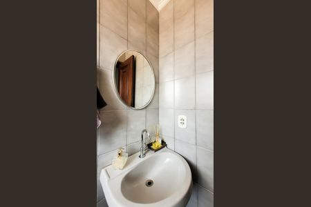 Casa à venda com 997m², 5 quartos e 8 vagas Casa à venda com 997m², 5 quartos e 8 vagasLavabo